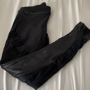 Shiny and mesh full length moral leggings